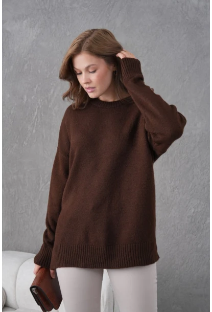 Kahve  Yumuşak Dokulu Uzun Kollu Triko Kazak