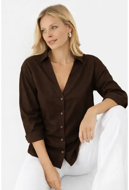 Kahverengi V Yaka Düğmeli Kadın Gömlek – Rahat Kesim, Günlük & Şık Stil