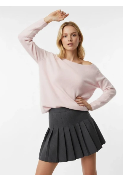 Kayık Yaka Simli Triko Kazak