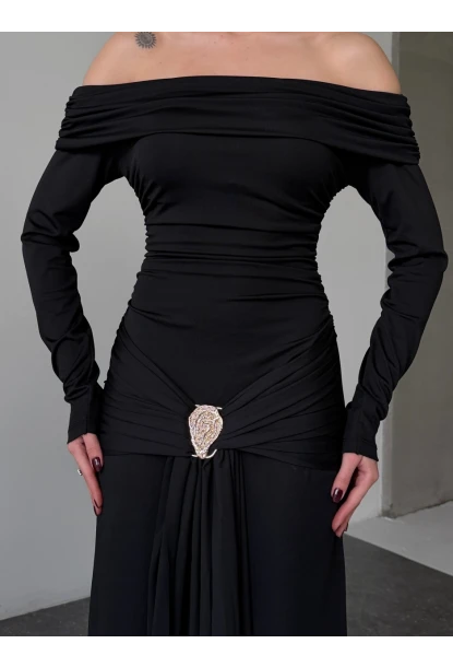 Modal Kumaş Metal Aksesuar Detaylı Maxi Boy Elbise Siyah