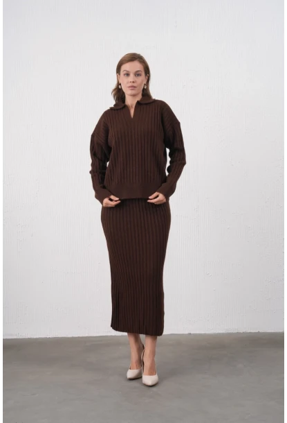 Polo Yaka Yarım Pat Örgü Detay Kazak Etek İkili Triko Takım