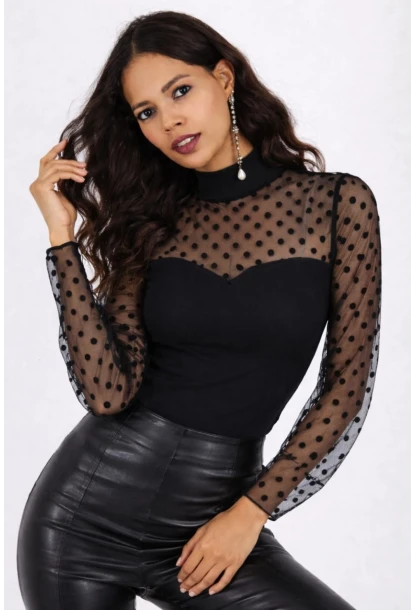 Puantiye Tül Detaylı Yarım Balıkçı Yaka Siyah Bluz