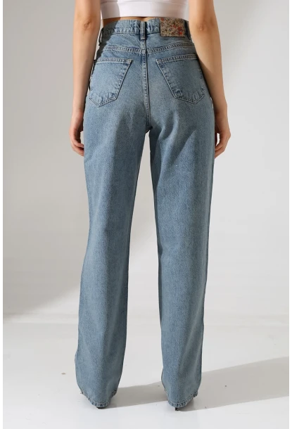 Rahat Kalıp Yüksek Bel Düz Paça Kot Pantolon