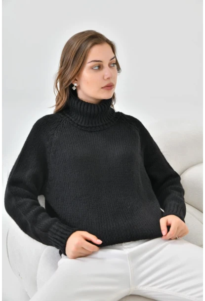 Siyah Balıkçı Yaka Oversize Triko Kazak