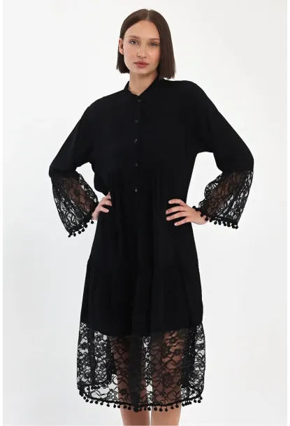Siyah Hakim Yaka Düğmeli Tül Detaylı Viskon Elbise