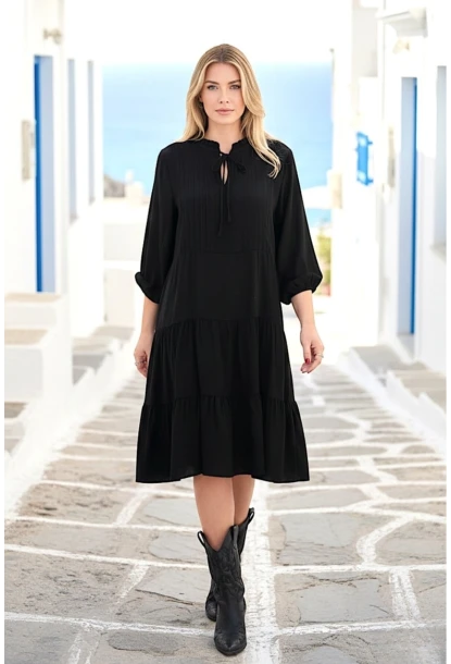 Siyah Nervüllü Kısa Boy Elbise