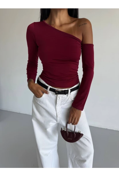 Tek Omuz Kol Detay Sandy Bluz Bordo