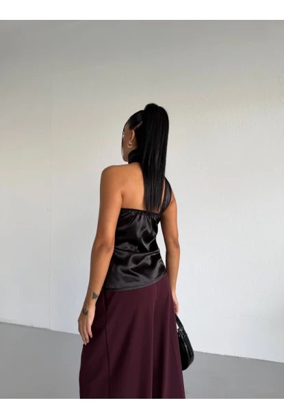 Yaka Detay Saten Bluz Siyah