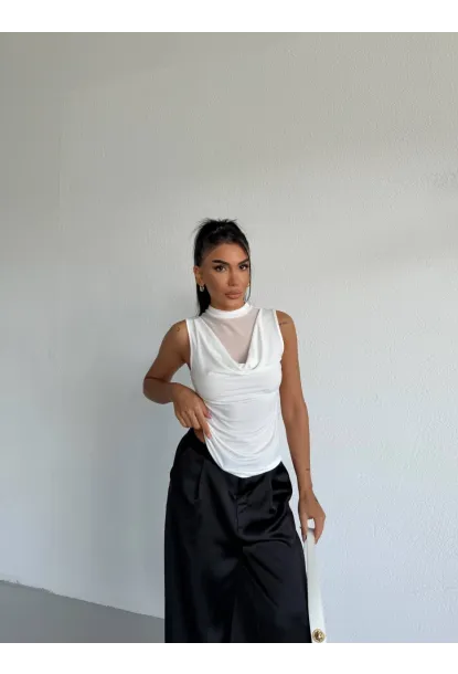Yaka Tül Detaylı Drapeli Kolsuz Kadın Bluz Beyaz