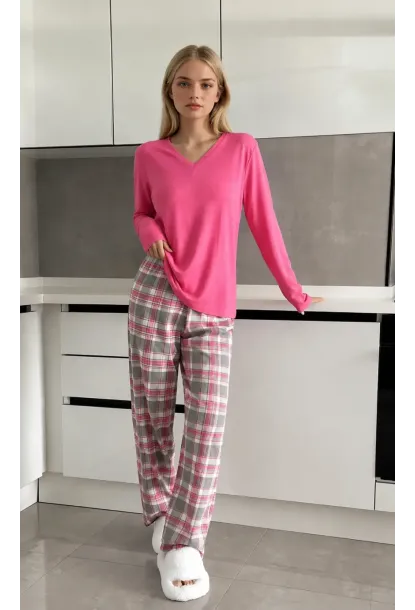 Ekose Desenli Alt Pembe Üst V Yaka Uzun Kollu Pijama Takımı
