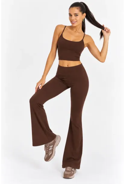Kadın Kahverengi Askılı Crop Top ve İspanyol Paça Pantolon Spor Takım
