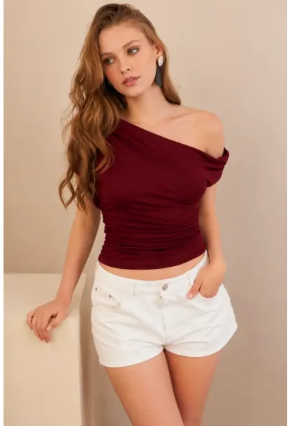 Kadın Bordo Degaje Yaka Büzgülü Bluz