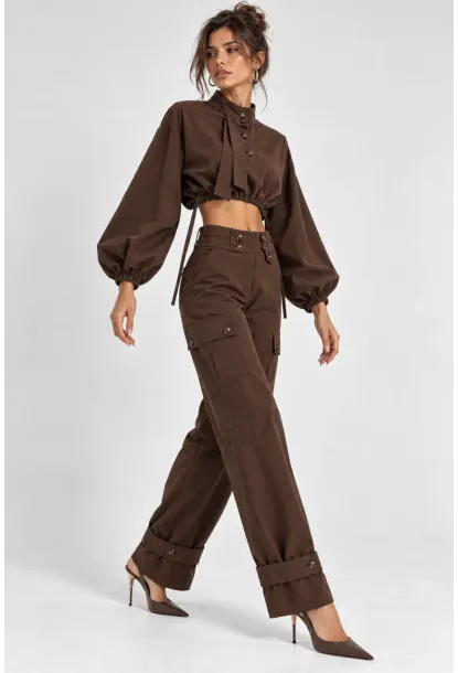 Modern Dokunuşlu Crop Bluz & Kargo Pantolon İkili Takım