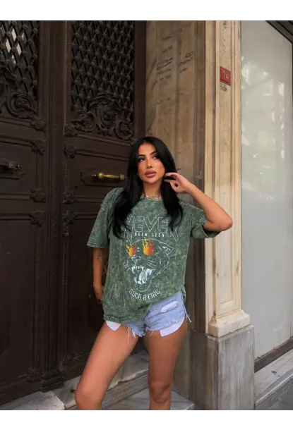 Never Print Yıkamalı Oversize T-Shirt – Vintage Yeşil Panter Baskılı