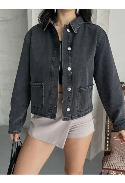 Siyah Denim Ceket – Çift Cep Detaylı, Düğmeli Modern Kot Ceket