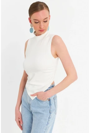 Kadın Beyaz Kolsuz Crop Bluz ZH07