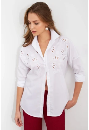 Kadın Beyaz Nakışlı Gömlek DAF5017