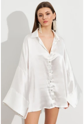 Kadın Beyaz Oversize Gömlek ROP106