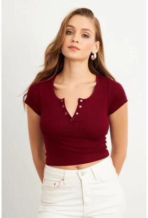 Kadın Bordo Önü Düğmeli Basic T-Shirt TOP07