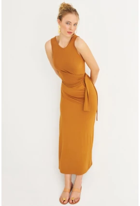 Kadın Camel Büzgülü Kolsuz Midi Elbise TF75