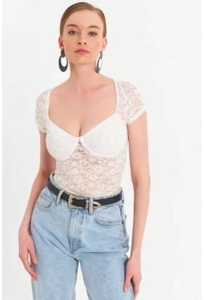 Kadın Ekru Kalp Yaka Tül Crop Bluz TPG05