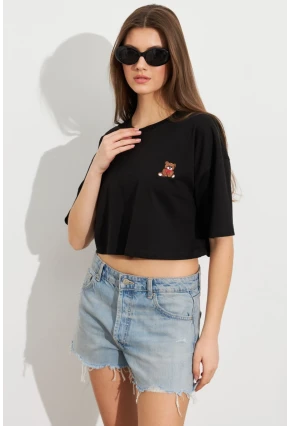 Kadın Siyah Ayıcık Nakışlı Crop T-Shirt ATS8700