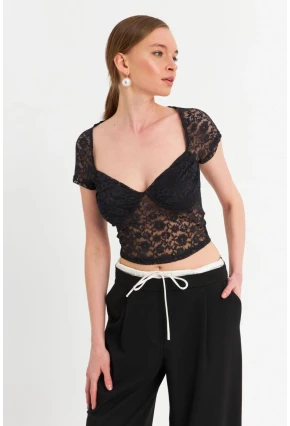 Kadın Siyah Kalp Yaka Tül Crop Bluz TPG05