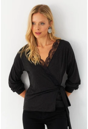Kadın Antrasit Dantel Detaylı Kruvaze Bluz EY2992