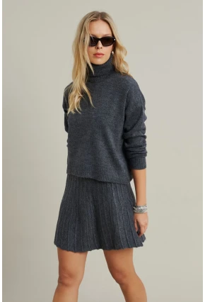 Kadın Antrasıt Pileli Etekli Alt Üst Takım ELT12001