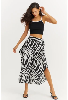 Kadın Beyaz Zebra Desenli Asimetrik Etek LV81