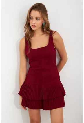 Kadın Bordo Sırt Dekolteli Fırfırlı Şortlu Mini Elbise FRY101