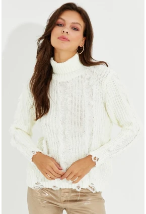 Kadın Ekru Balıkçı Yaka Püsküllü Triko Kazak KZ2471