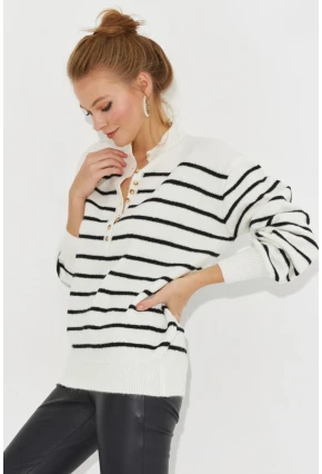 Kadın Ekru Çizgili Triko Kazak SMT219