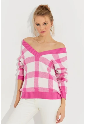 Kadın Ekru-Pembe V Yaka Ekose Triko Kazak TH1102