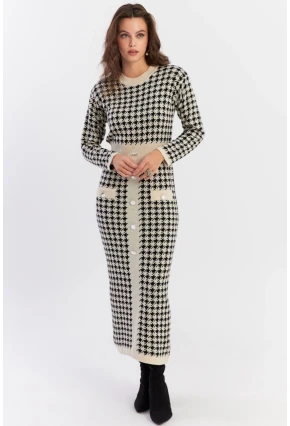 Kadın Ekru-Siyah Düğme Aksesuarlı Desenli Maxi Elbise NUV41
