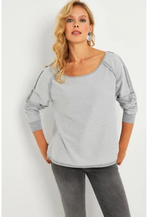 Kadın Gri Kayık Yaka Ters Dikişli Sweatshirt TF10