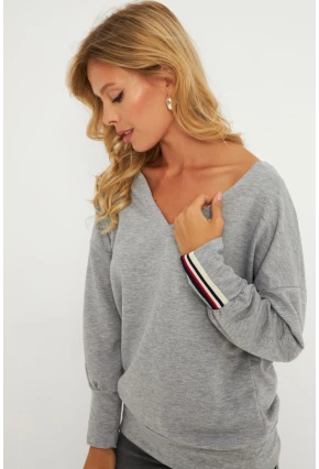 Kadın Gri Şerit Detaylı V Yaka Sweatshirt  EY2905