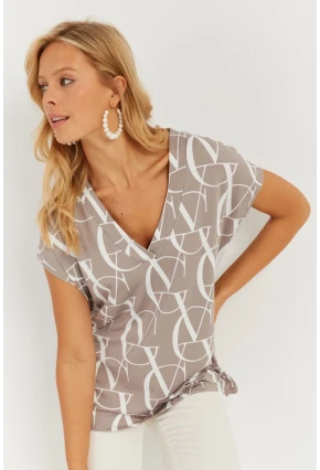 Kadın Gri V Yaka Desenli Bluz AYD293