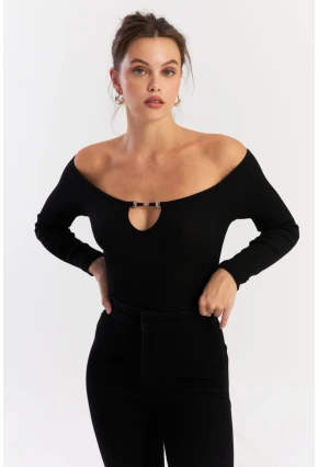 Kadın Siyah Aksesuarlı Kaşkorse Bluz EY2918