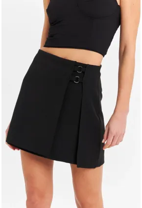 Kadın Siyah Aksesuarlı Mini Etek SE10