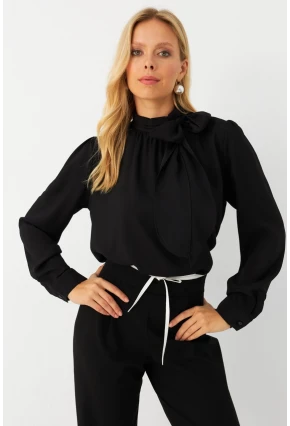 Kadın Siyah Bağlama Detaylı Bluz MAYD20