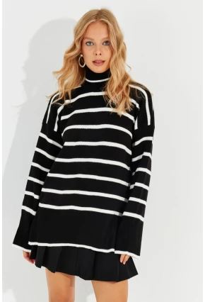 Kadın Siyah Balıkçı Yaka Çizgili Kazak Q976