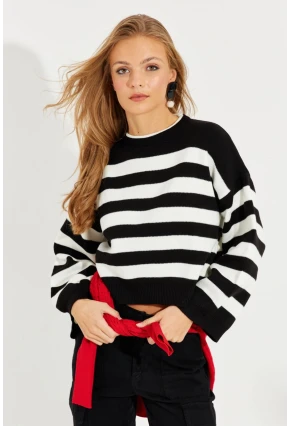 Kadın Siyah-Beyaz Çizgili Kazak MSS126