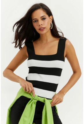 Kadın Siyah-Beyaz Kare Yaka Triko Bluz YV80