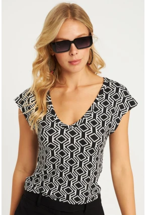 Kadın Siyah-Beyaz V Yaka Desenli Bluz LPP1285