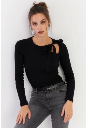 Kadın Siyah Boyun Bağlamalı Kaşkorse Bluz EY2930