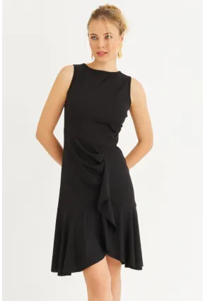 Kadın Siyah Büzgülü Kolsuz Midi Elbise URO1208