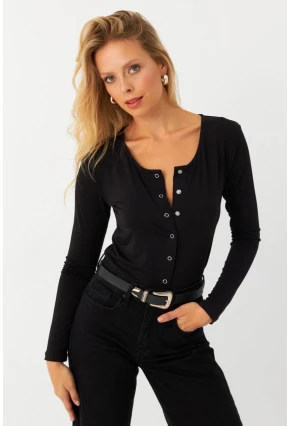 Kadın Siyah Çıtçıt Kapamalı Bluz RLO3032