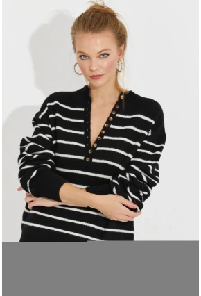 Kadın Siyah Çizgili Triko Kazak SMT219