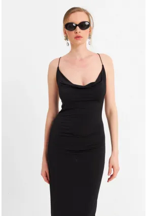 Kadın Siyah Degaje Yaka Askılı Maxi Elbise DMR289